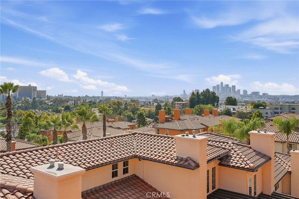 3711 Baldwin Street 1203