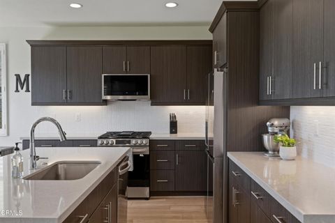 Tiny photo for 341 Fraser Point Ln, Camarillo, CA 93012 (MLS # V1-34848)