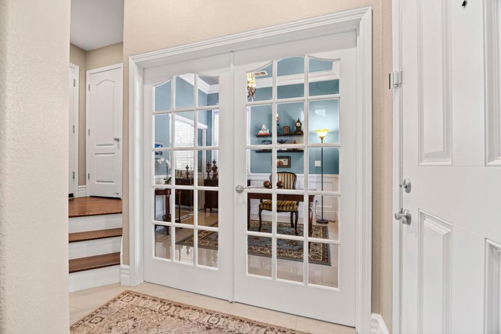 2405 Plateau Drive