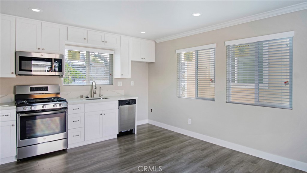 940 Gonzales B