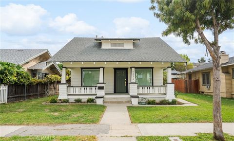 Photo of 6232 Comstock Ave, Whittier, CA 90601 (MLS # CV26032643)