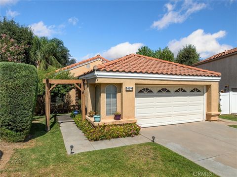7527 Homestead Lane Highland CA 92346