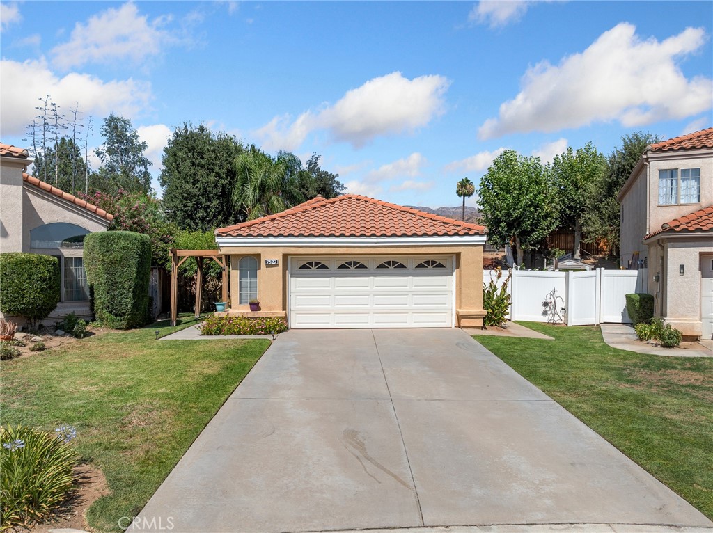 7527 Homestead Lane