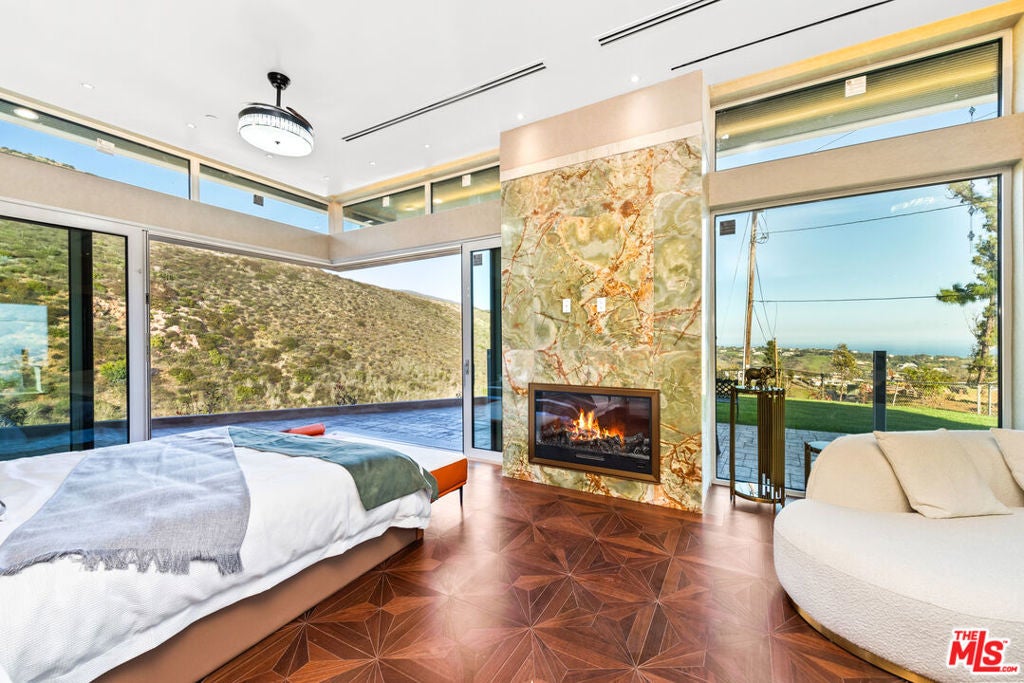5416 Horizon Drive