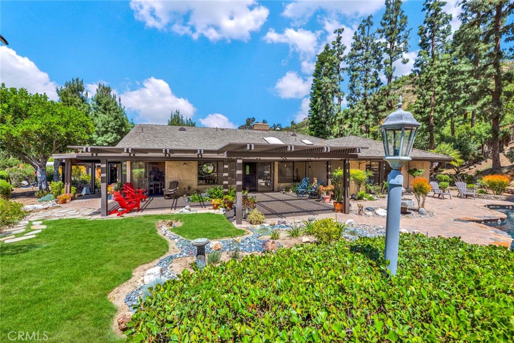 19882 Highcrest Circle