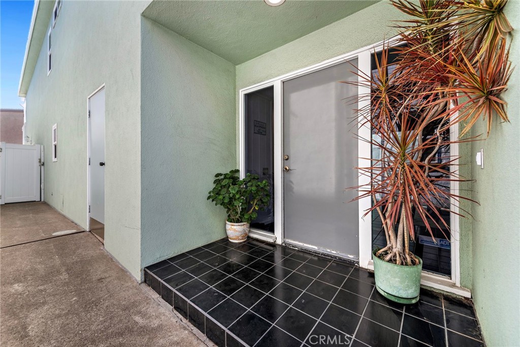 1707 W Balboa Boulevard A