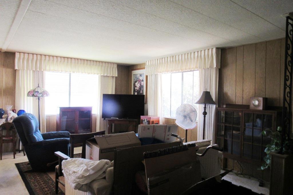 1225 Vienna Drive