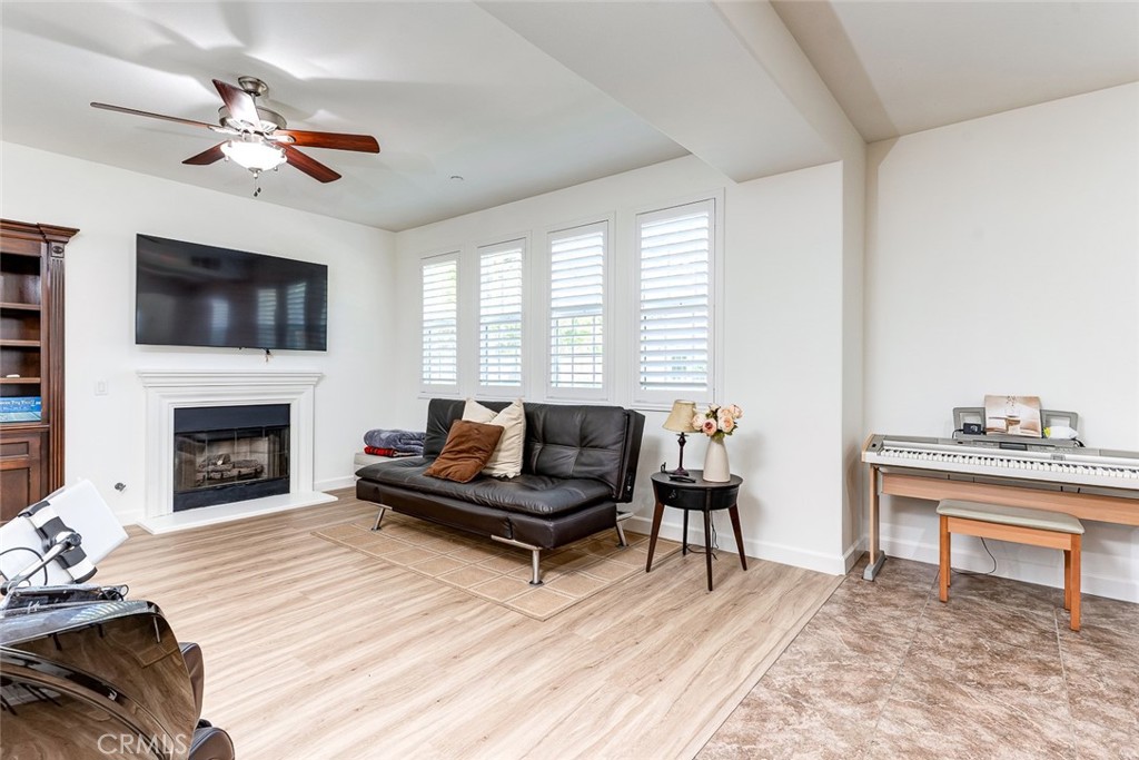 15220 Cambridge