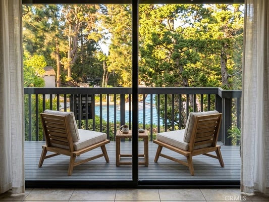 2538 W MACARTHUR BLVD UNIT J, SANTA ANA, CA 92704 - Image b66ddddedd3f8a95f6ff44a5f57ce7e0/1336590793