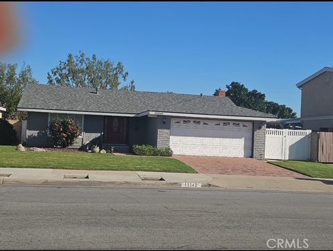 Photo of 19342 Mclaren Ln, Huntington Beach, CA 92646 (MLS # PW26011940)
