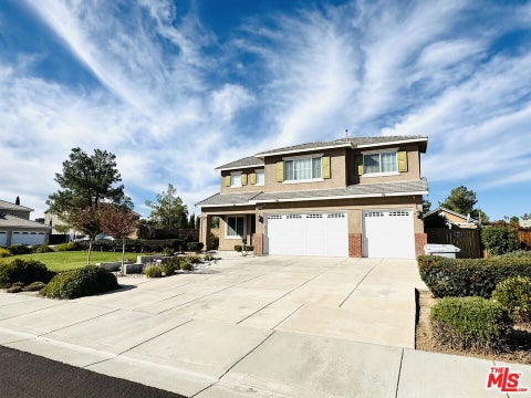 Photo of 8150 Julie Court, Hesperia, CA 92345 (MLS # 26855007)