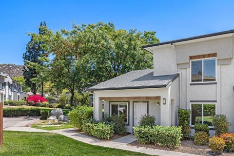 Photo of 10628 Queen Jessica Ln LN, Santee, CA 92071 (MLS # 260016204SD)