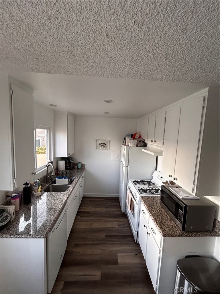 2121 Pacific Coast Highway Unit 3