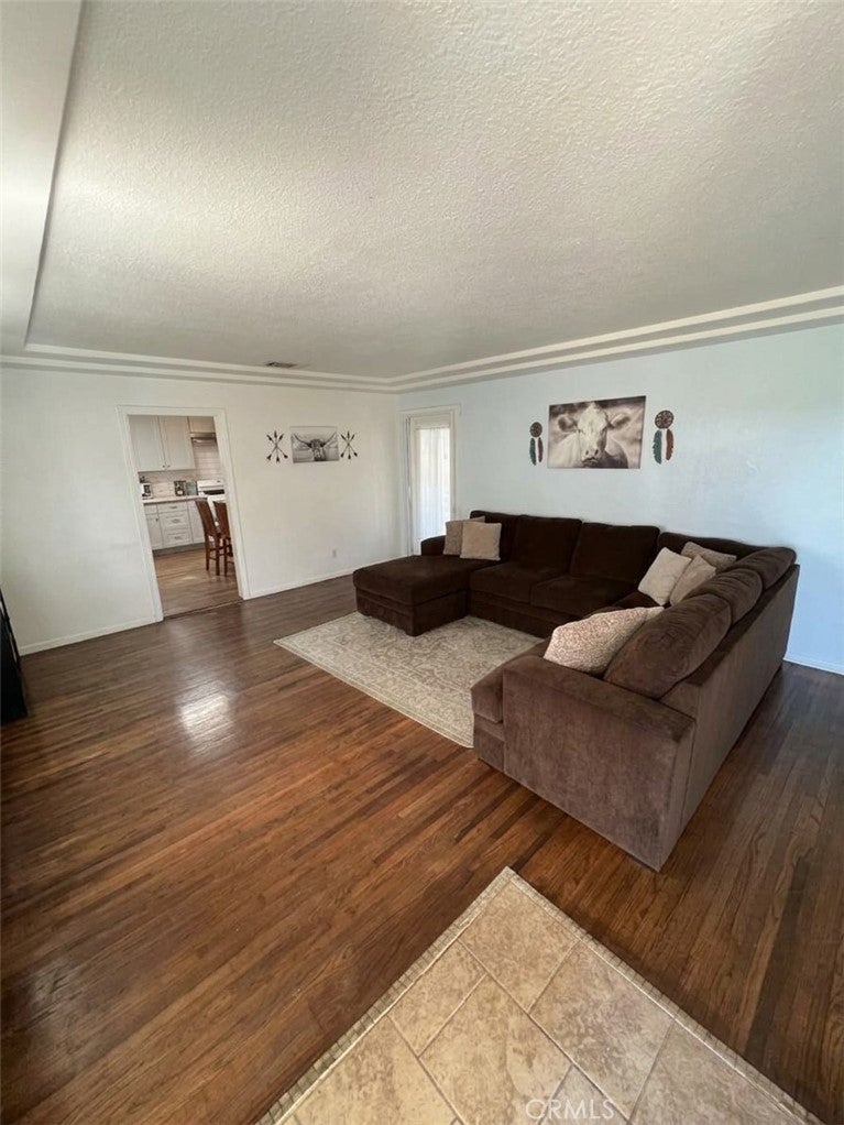 549 S Del Norte