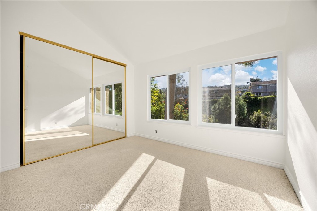 Anaheim Hills Estates (ANHI) - Residential