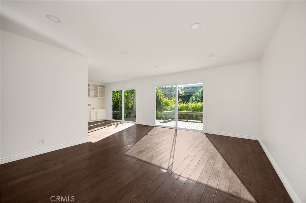 Anaheim Hills Estates (ANHI) - Residential