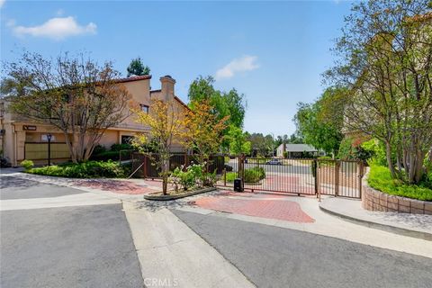Photo of 1812 S Marengo Ave AVE #10, Alhambra, CA 91803 (MLS # AR26118710)