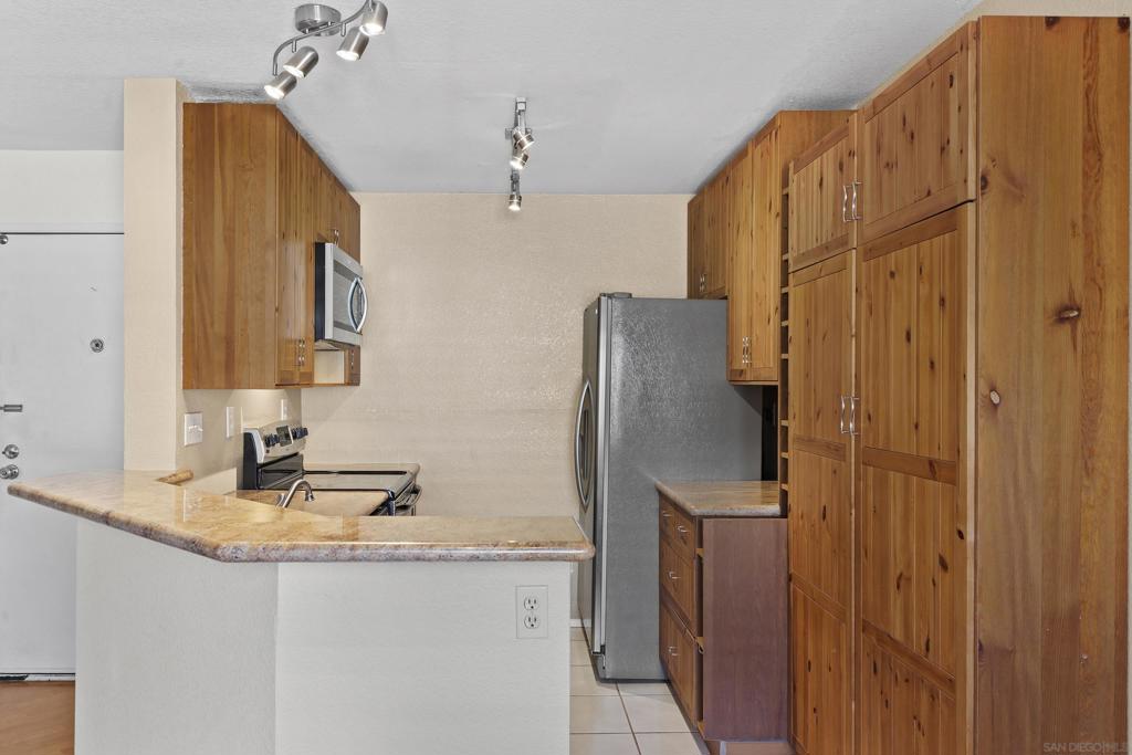 Mira Mesa - Residential