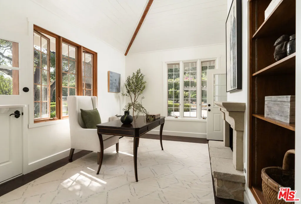 Santa Barbara, California 93108, United States, 4 Bedrooms Bedrooms, ,8 BathroomsBathrooms,Residential,Pending,176283