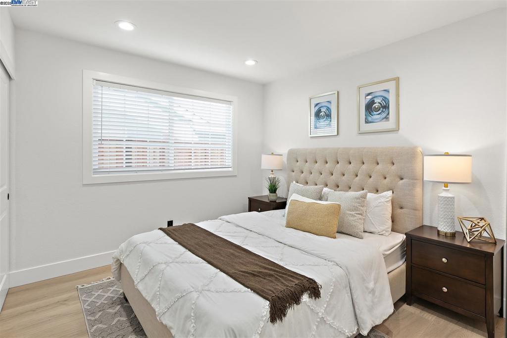 NEWARK - Residential