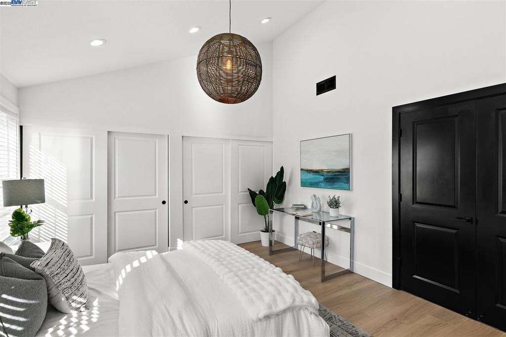 NEWARK - Residential