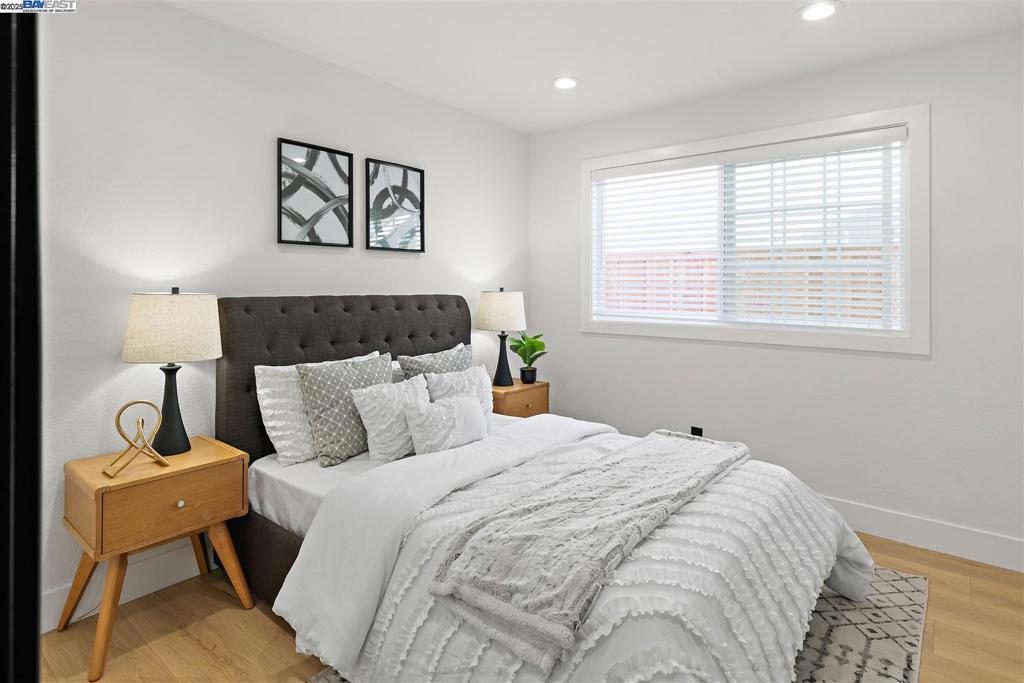 NEWARK - Residential
