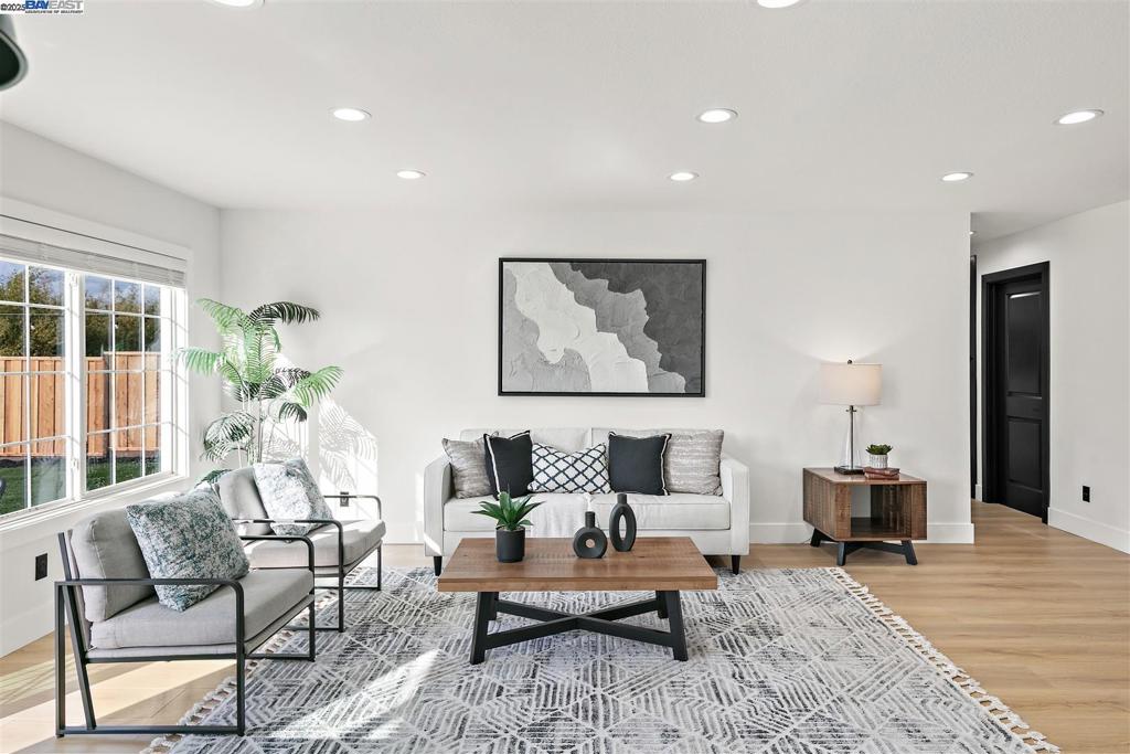 NEWARK - Residential