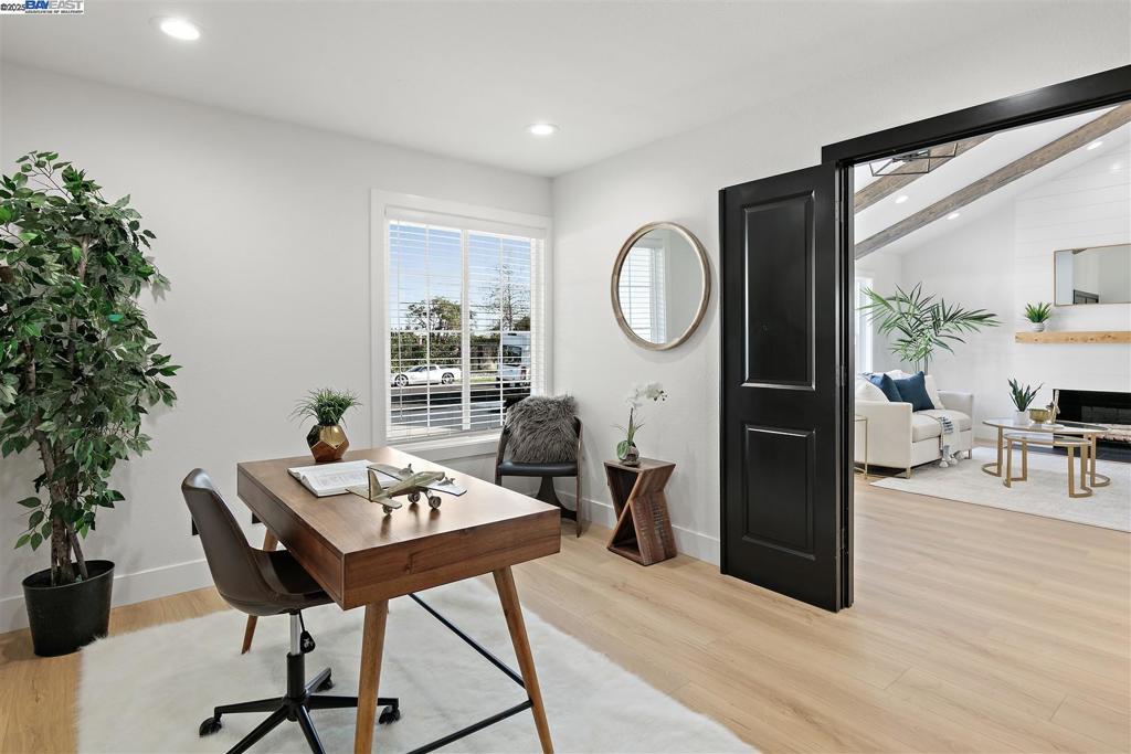 NEWARK - Residential