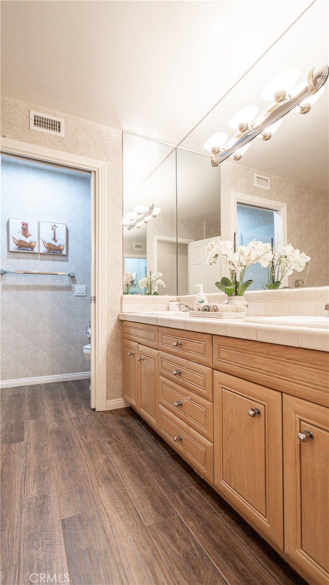 Country Lane (106) - Residential