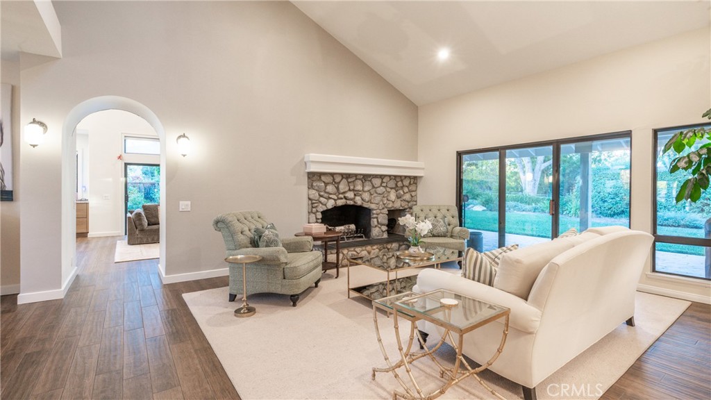 Country Lane (106) - Residential