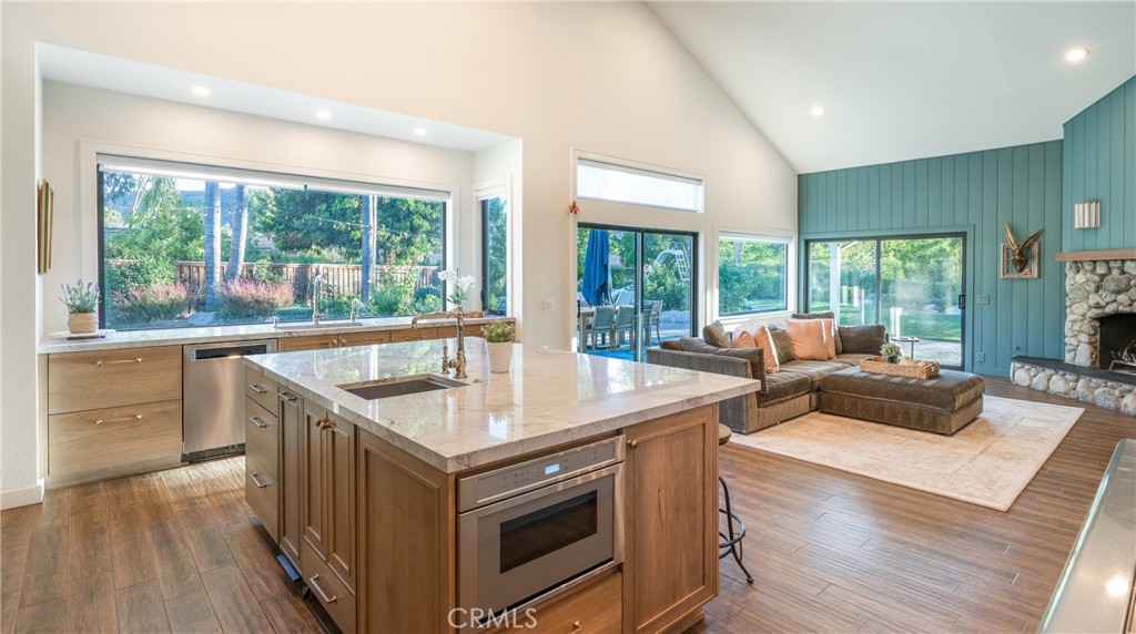 Country Lane (106) - Residential