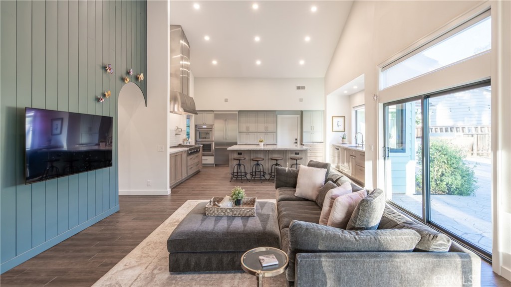Country Lane (106) - Residential