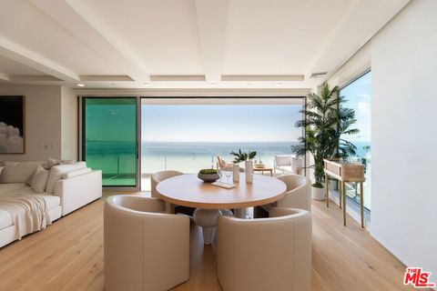 Photo of 17325 Castellammare Drive #401, Pacific Palisades, CA 90272 (MLS # 26656075)