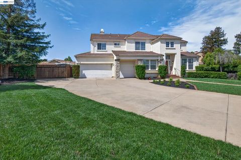 Photo of 1477 Chianti Ct Ct, Livermore, CA 94550 (MLS # 41131687)