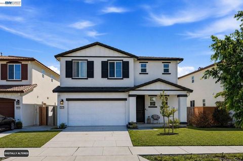 Photo of 3134 Feather Rd Rd, Manteca, CA 95337 (MLS # 41140499)
