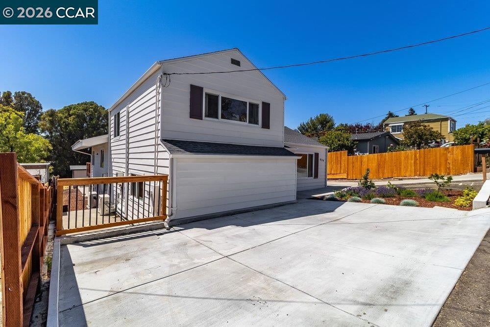 679 El Centro Rd