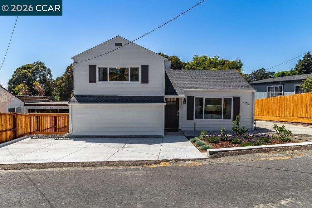 679 El Centro Rd