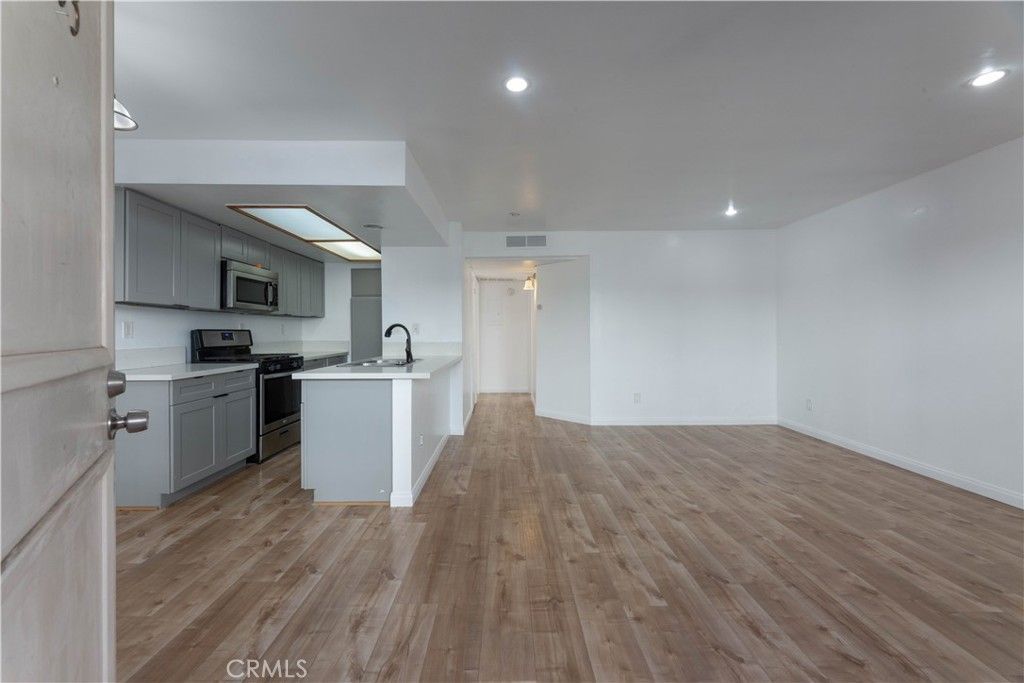 Photo of 15946 Vanowen Street #103, Van Nuys, CA 91406 (MLS # PW25243892)