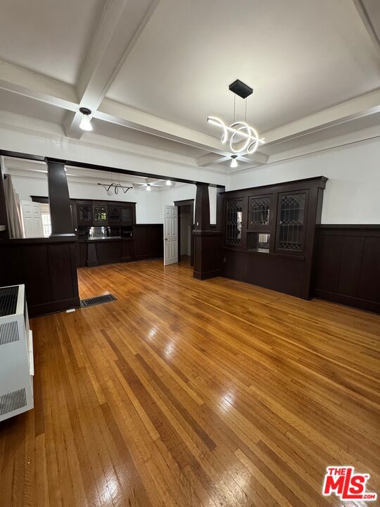 1651 W 11th Place