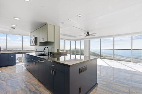 Photo of 1820 Avenida Del Mundo #1504, Coronado, CA 92118 (MLS # 250044099SD)