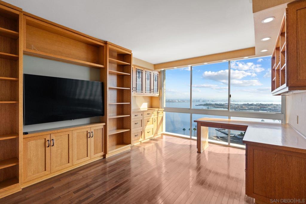 Coronado Shores - Residential