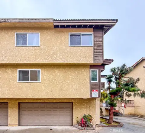 MLS: AR25235790