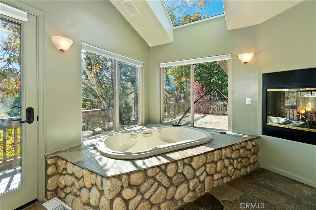 Arrowhead Woods (AWHW) - Residential