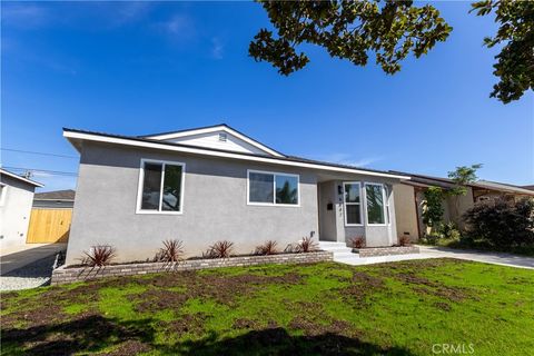 4642 Vangold Lakewood CA 90712