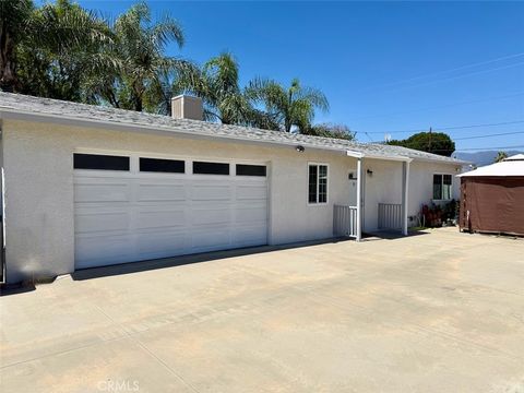 Photo of 18421 E Cypress St, Covina, CA 91723 (MLS # AR26075205)