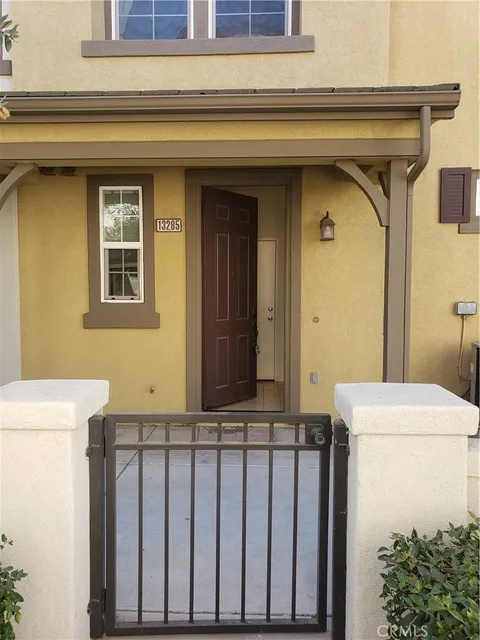 MLS: TR26095418