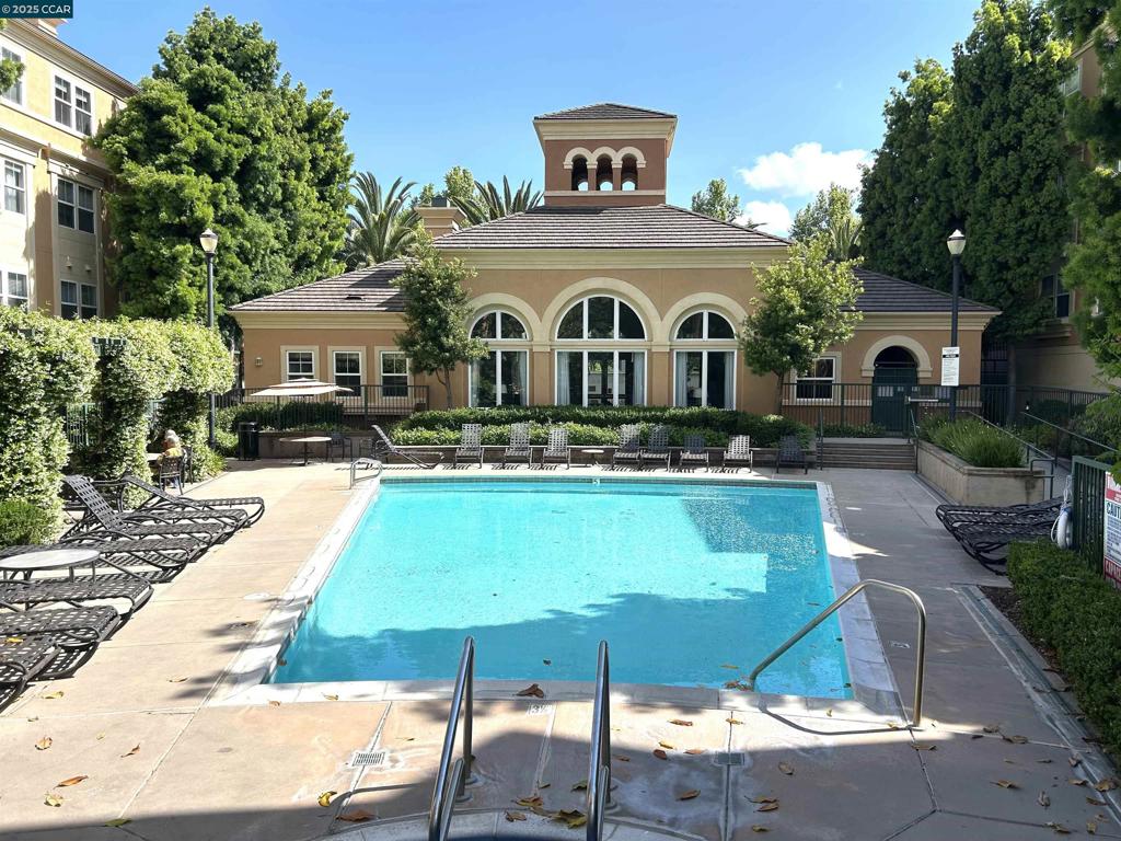 MIDTOWN - Residential