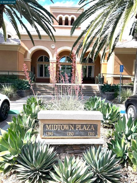 Photo of 1310 Saddle Rack St St #352, San Jose, CA 95126 (MLS # 41116695)