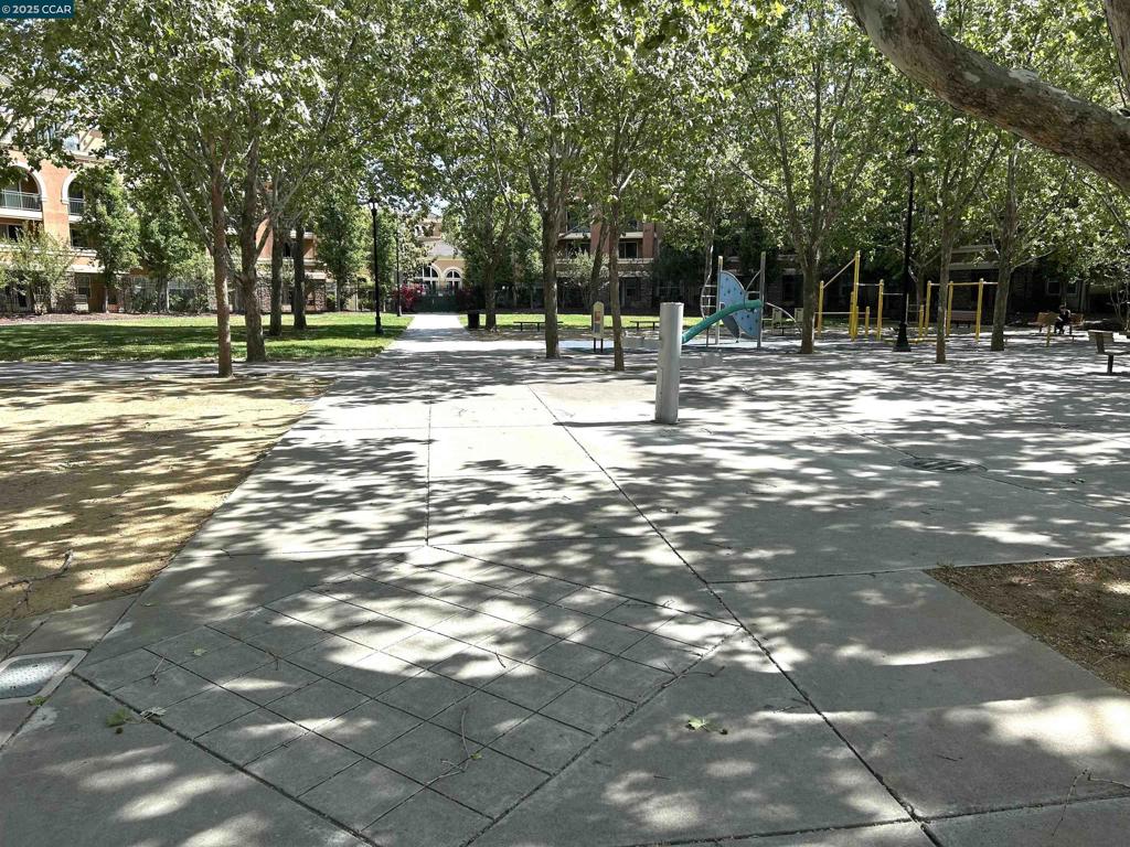 MIDTOWN - Residential