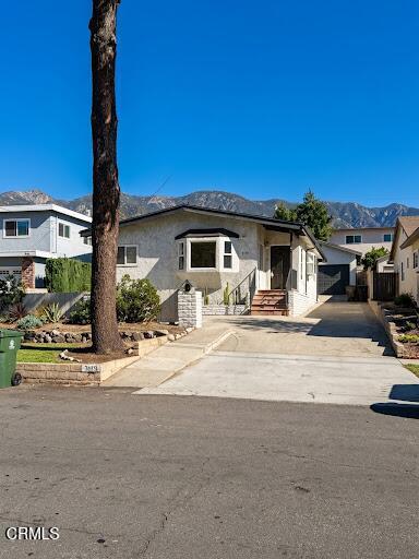 Photo of 3119 Evelyn Street, La Crescenta, CA 91214 (MLS # P1-29308)
